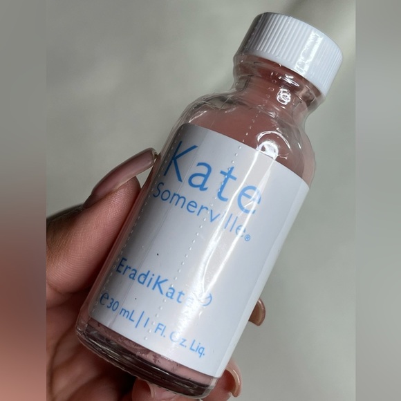 Kate Somerville EradiKate Blemish Acne Treatment - Picture 2 of 5